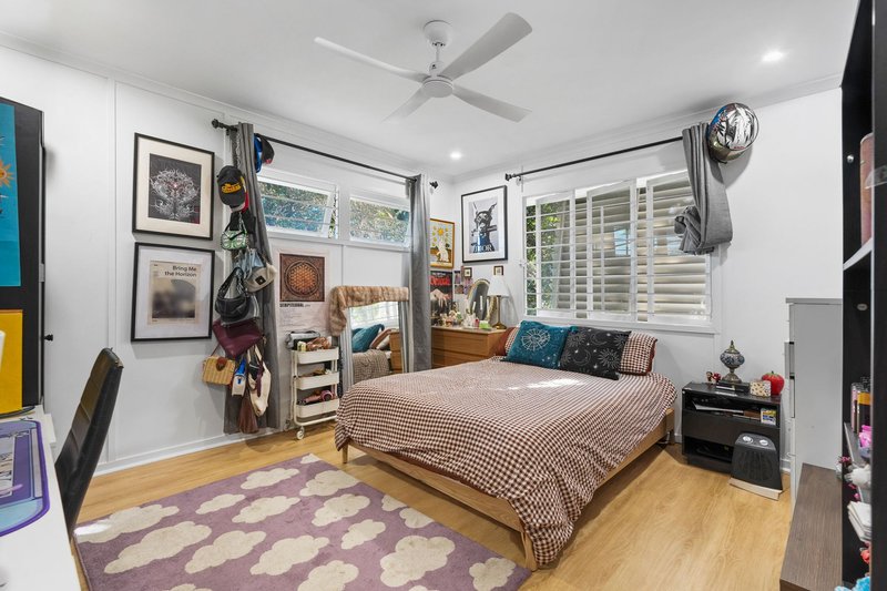 Photo - 129 Smith Road, Woodridge QLD 4114 - Image 3