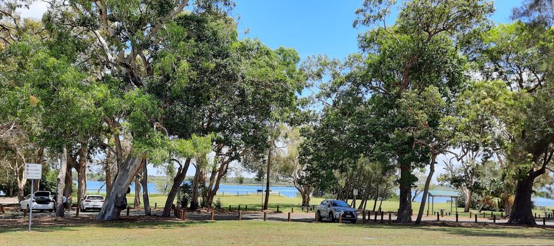 Photo - 129 Sylvan Beach Esplanade, Bellara QLD 4507 - Image 14