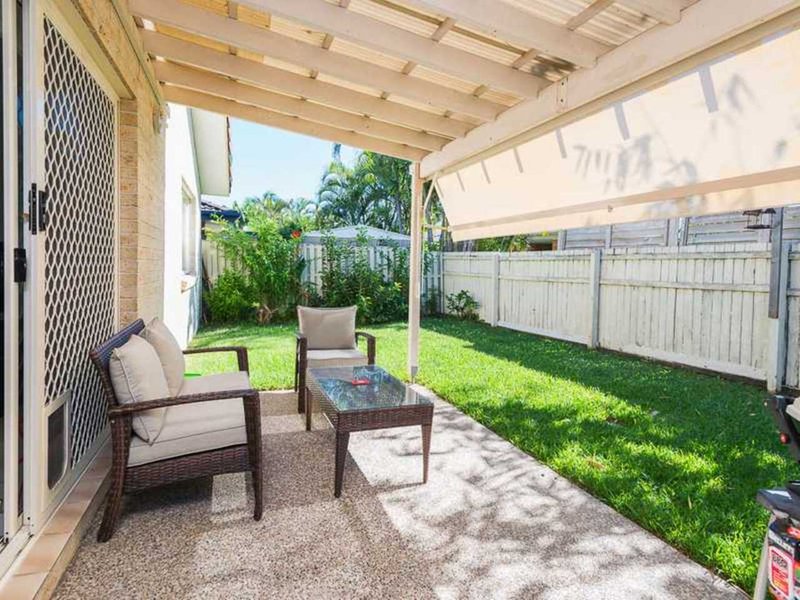 Photo - 1/29 Thornleigh Crescent, Varsity Lakes QLD 4227 - Image 5