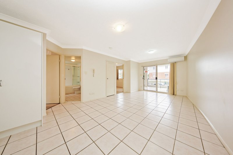 Photo - 1/29 Wagner Road, Clayfield QLD 4011 - Image 3