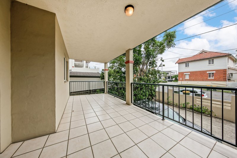 Photo - 1/29 Wagner Road, Clayfield QLD 4011 - Image 9