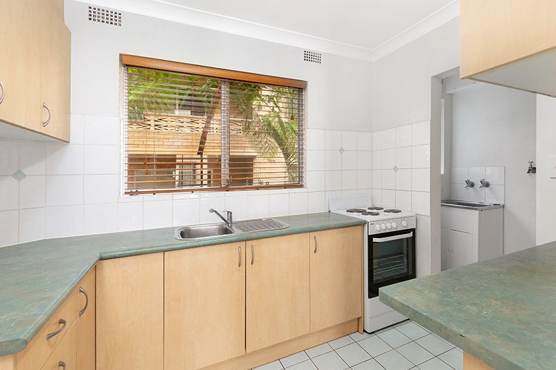 Photo - 1/29 Westminster Avenue, Dee Why NSW 2099 - Image 2