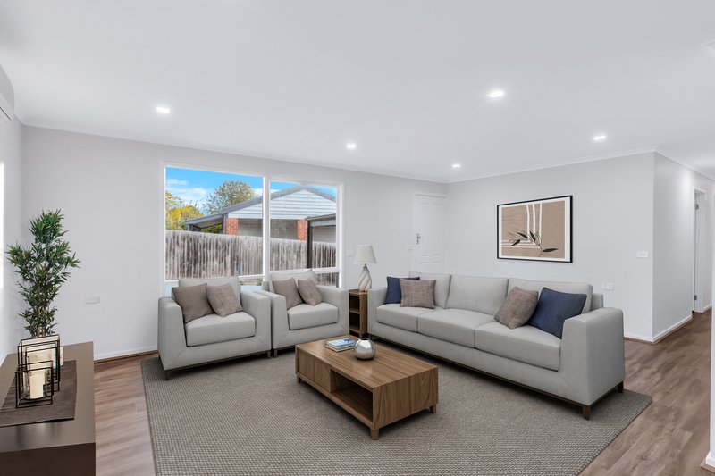 Photo - 1/29 Willow Drive, Hampton Park VIC 3976 - Image 2