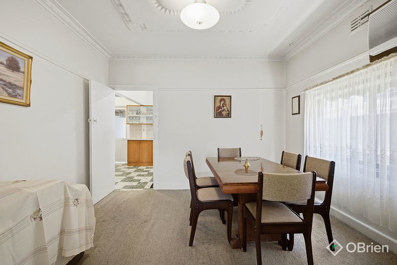 Photo - 129 Woods Street, Newport VIC 3015 - Image 5