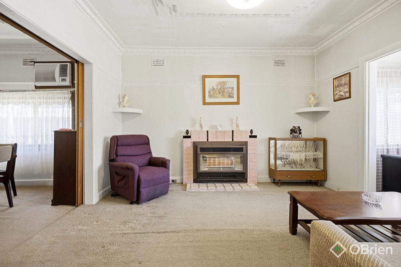 Photo - 129 Woods Street, Newport VIC 3015 - Image 6