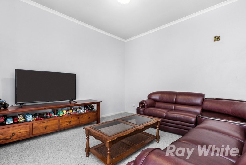 Photo - 1&2/9 Woodstock Road, Mount Waverley VIC 3149 - Image 8