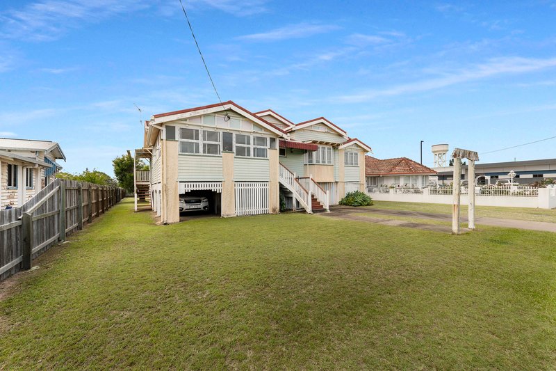 Photo - 129 Woongarra Street, Bundaberg West QLD 4670 - Image 2