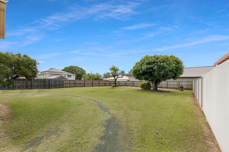 Photo - 129 Woongarra Street, Bundaberg West QLD 4670 - Image 24