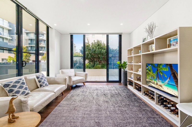 Photo - 129/17 Marine Pde , Wentworth Point NSW 2127 - Image 2