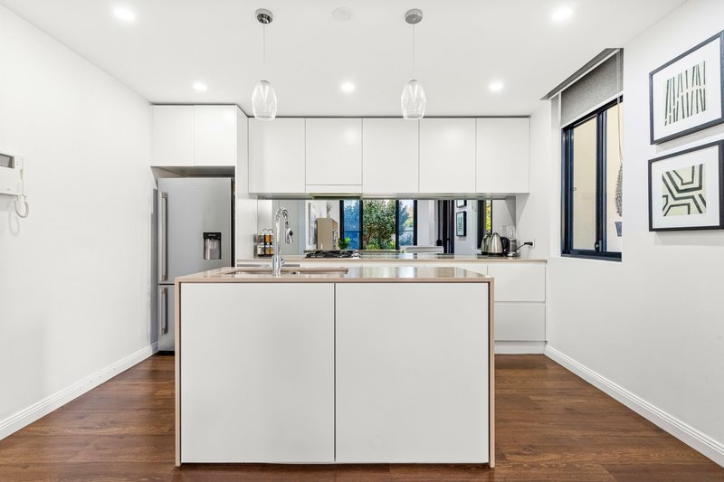 Photo - 129/17 Marine Pde , Wentworth Point NSW 2127 - Image 3