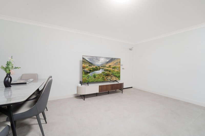 Photo - 1/292 Stacey Street, Bankstown NSW 2200 - Image 4