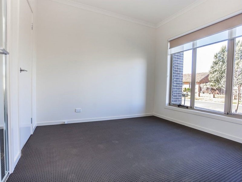 Photo - 1/294 Camp Road, Broadmeadows VIC 3047 - Image 9