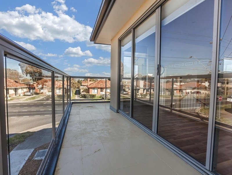 Photo - 1/294 Camp Road, Broadmeadows VIC 3047 - Image 10