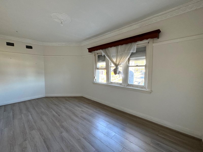 Photo - 1/296 Kingsgrove Road, Kingsgrove NSW 2208 - Image 5