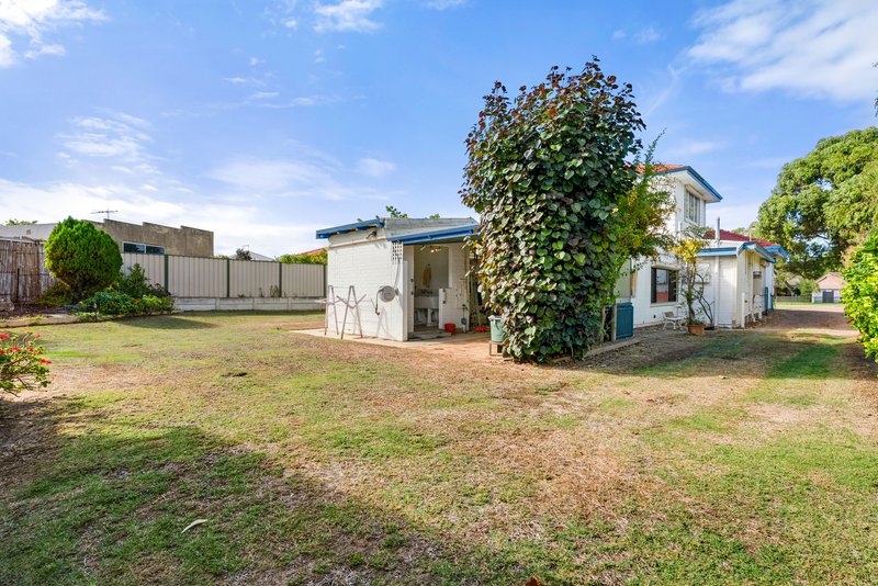 Photo - 12A Coventry Road, Shoalwater WA 6169 - Image 24