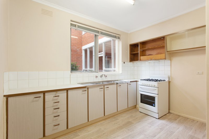 Photo - 1/2A Frogmore Road, Carnegie VIC 3163 - Image 5