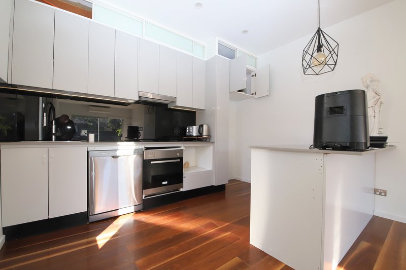 Photo - 12A Georges Crescent, Georges Hall NSW 2198 - Image 3