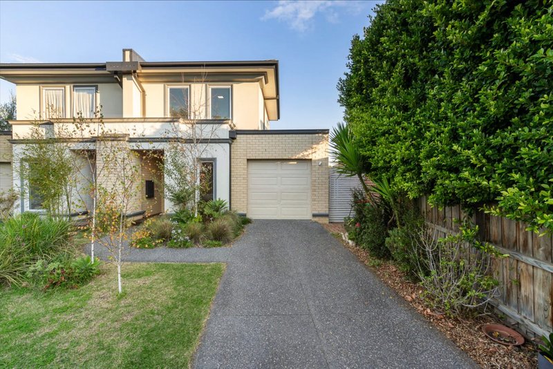 Photo - 12A Hemingford Road, Bentleigh East VIC 3165 - Image 1