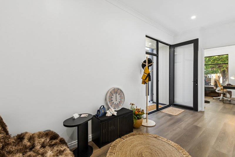 Photo - 12A Highview Terrace, Wilson WA 6107 - Image 7