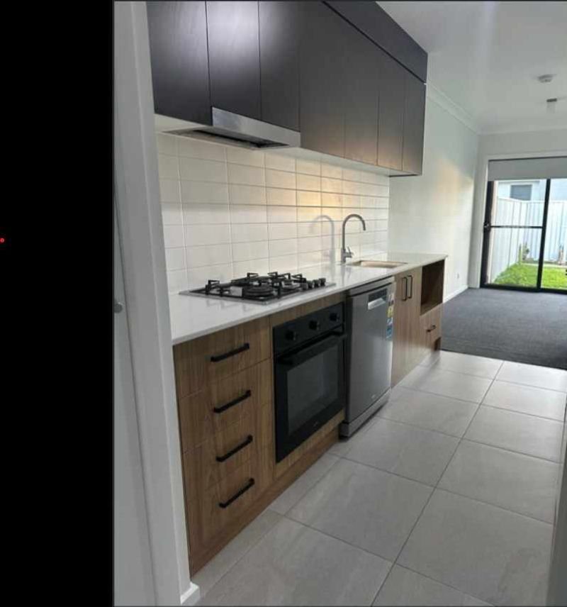 Photo - 12a Jarvis Street, Thirlmere NSW 2572 - Image 3