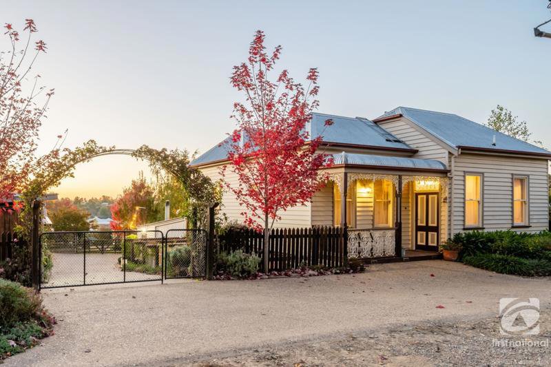 12A Kerferd Road, Beechworth VIC 3747