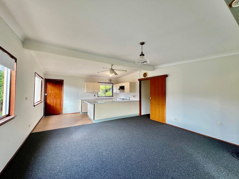 Photo - 12a Kewalo Avenue, Budgewoi NSW 2262 - Image 4