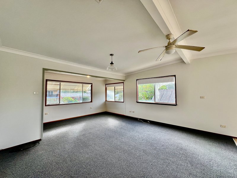Photo - 12a Kewalo Avenue, Budgewoi NSW 2262 - Image 5
