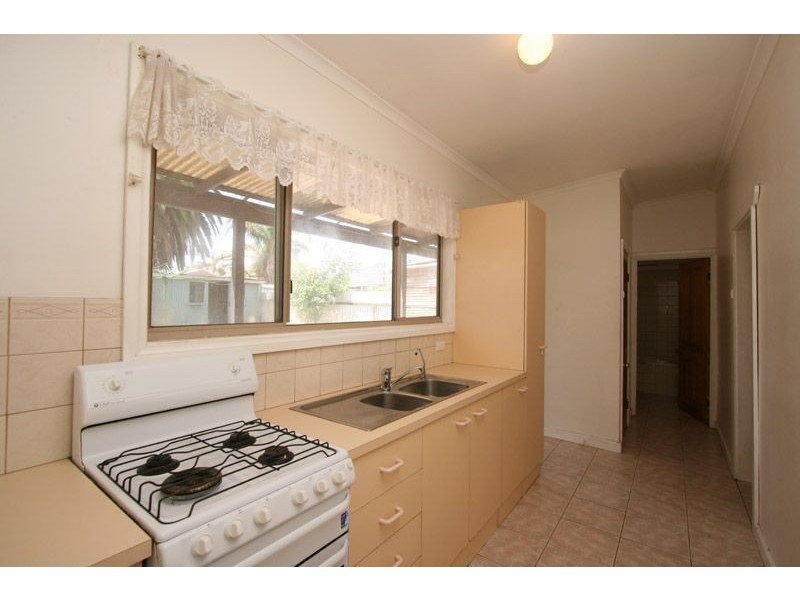 Photo - 12A Levi Street, Birkenhead SA 5015 - Image 3