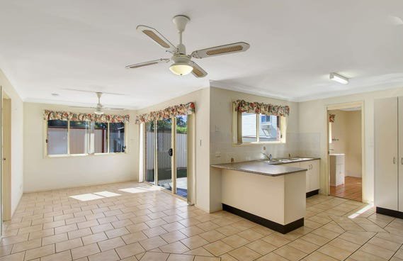 Photo - 12A Malvina Parade, Gorokan NSW 2263 - Image 2