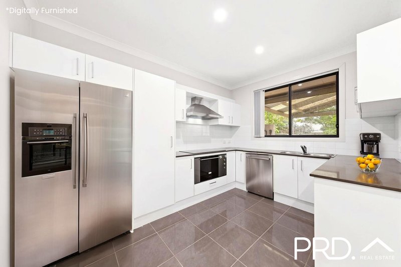 Photo - 12a Narooma Close, Panania NSW 2213 - Image 4