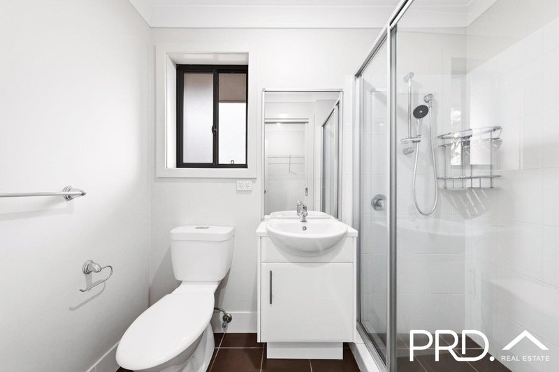 Photo - 12a Narooma Close, Panania NSW 2213 - Image 10