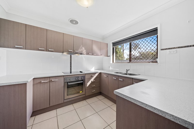 Photo - 12a Oak Street, Shailer Park QLD 4128 - Image 4