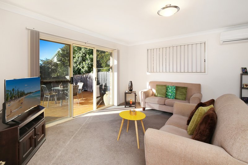 Photo - 12A Orana Street, Green Point NSW 2251 - Image 3