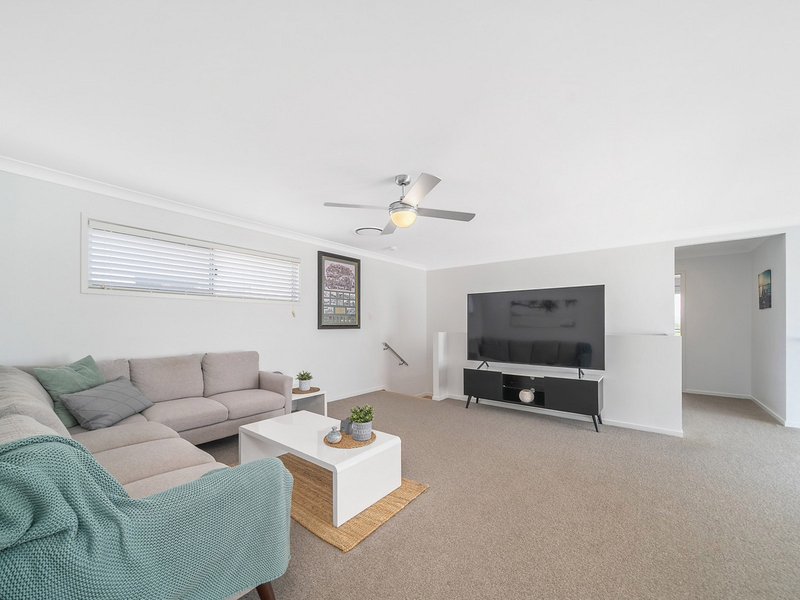 Photo - 12A Palmtree Avenue, Scarborough QLD 4020 - Image 16