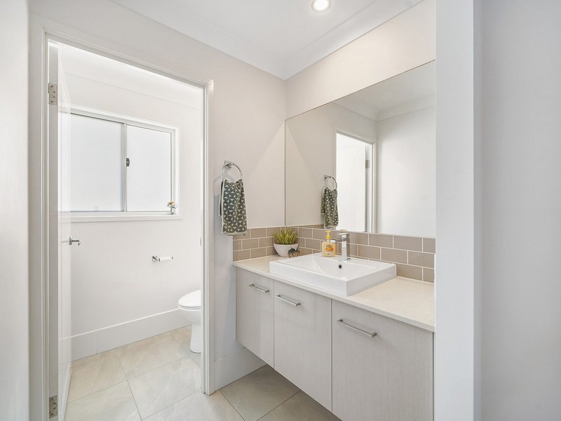 Photo - 12A Palmtree Avenue, Scarborough QLD 4020 - Image 21