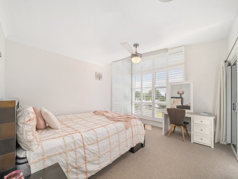 Photo - 12A Palmtree Avenue, Scarborough QLD 4020 - Image 22