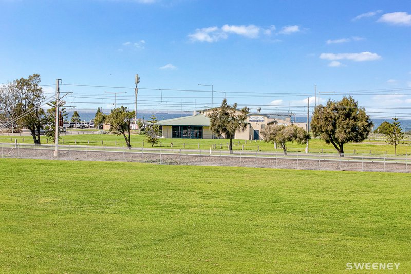 Photo - 12A Parkside Crescent, Seaholme VIC 3018 - Image 5