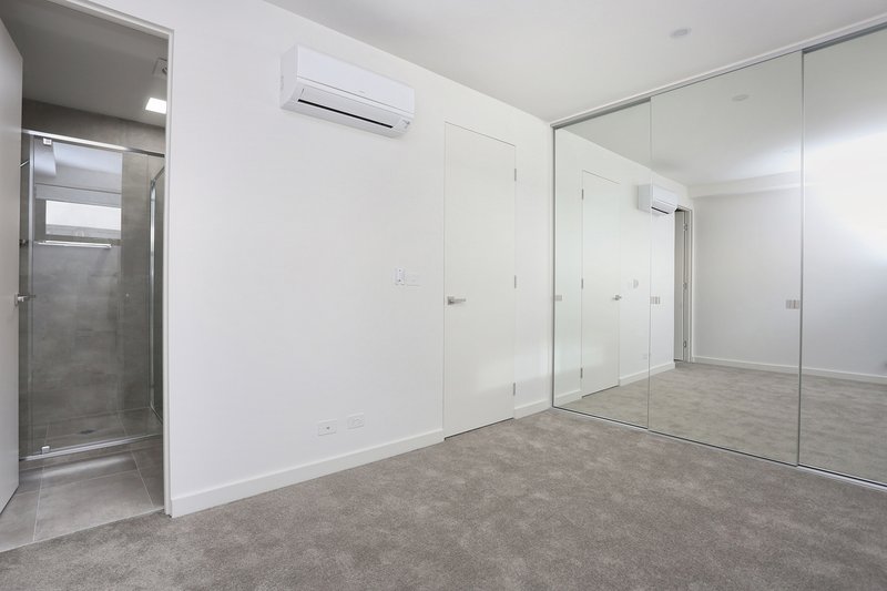 Photo - 12A Reid Street, Fitzroy North VIC 3068 - Image 5