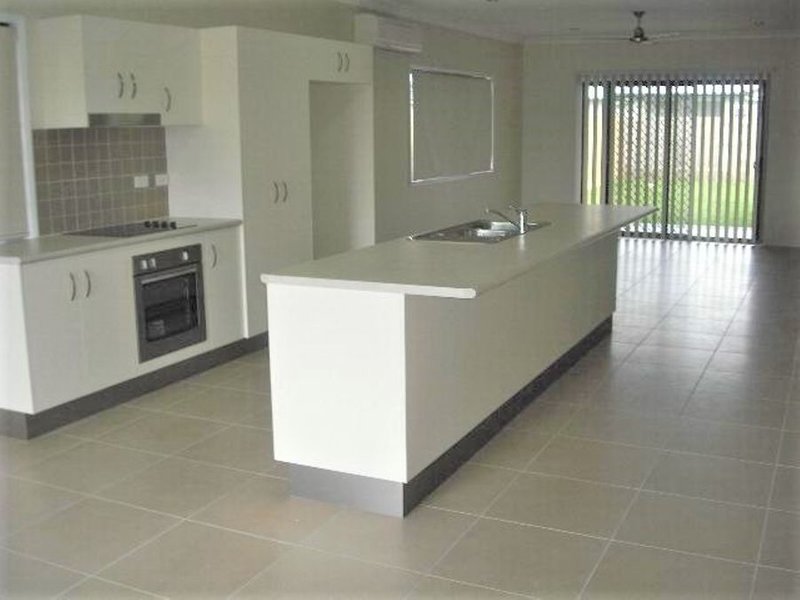 Photo - 12a Shark Court, Mount Louisa QLD 4814 - Image 2