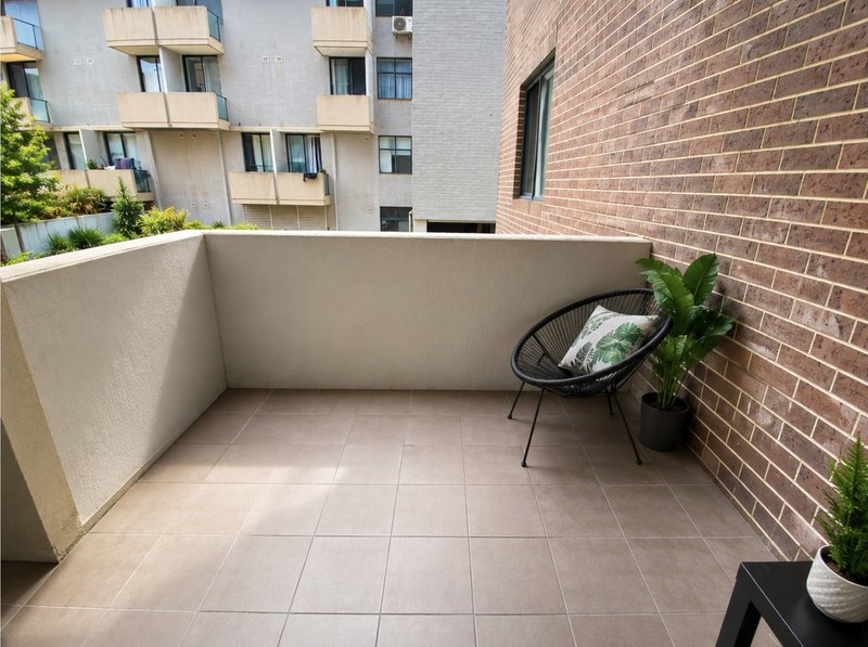 Photo - 12A/88 James Ruse Drive, Rosehill NSW 2142 - Image 4