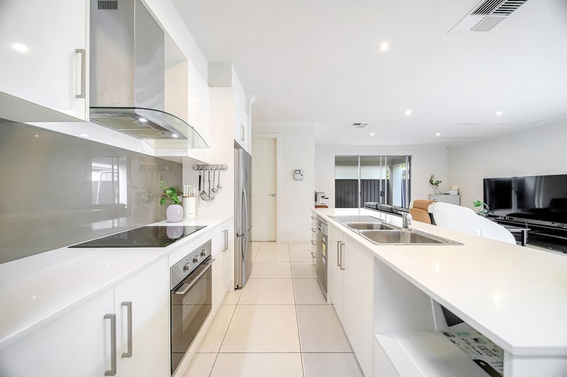 Photo - 12B Ailsa Avenue, Seaton SA 5023 - Image 7