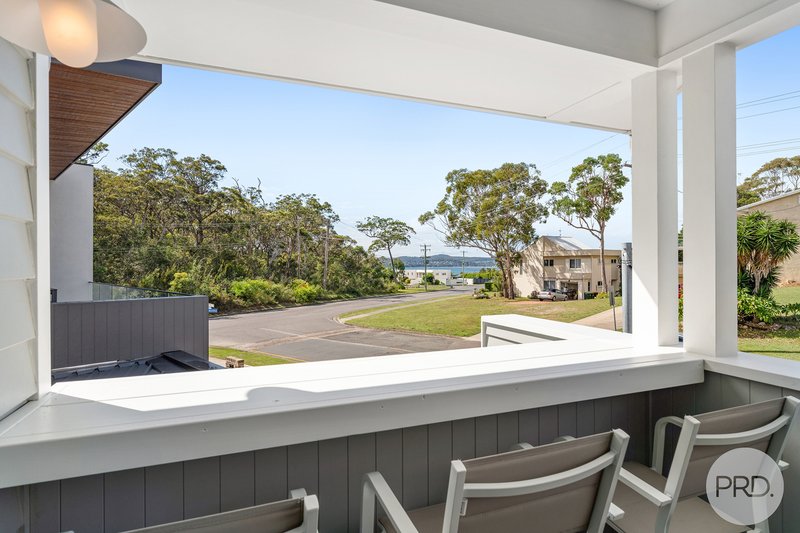 Photo - 1/2B Bagnall Avenue, Soldiers Point NSW 2317 - Image 7