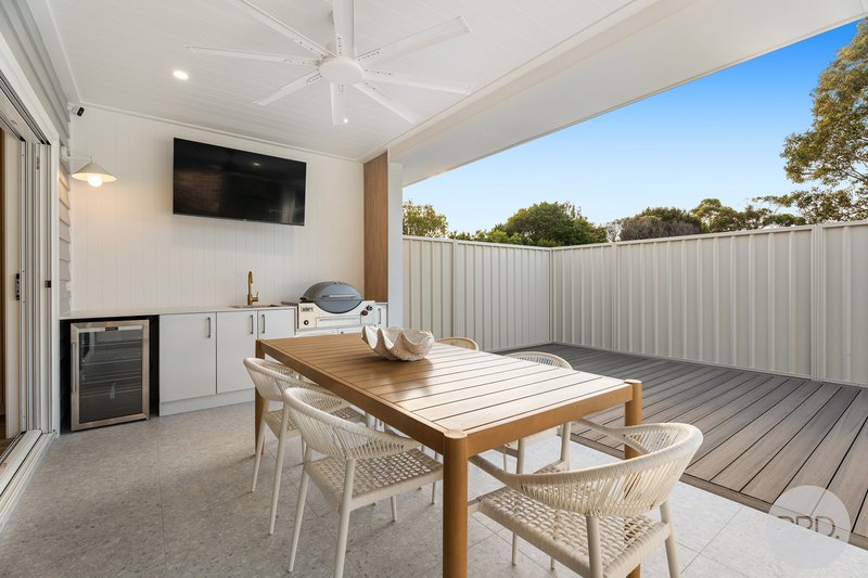 Photo - 1/2B Bagnall Avenue, Soldiers Point NSW 2317 - Image 18