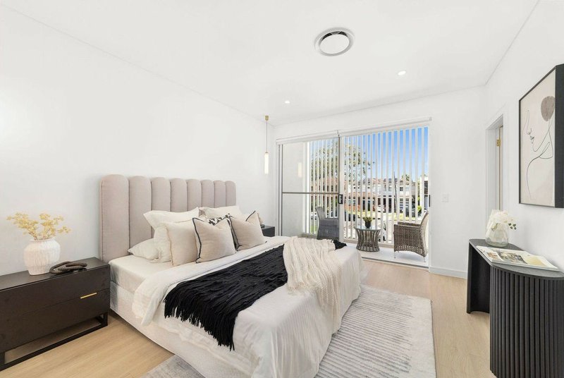 Photo - 12B Breasley Avenue, Yagoona NSW 2199 - Image 6