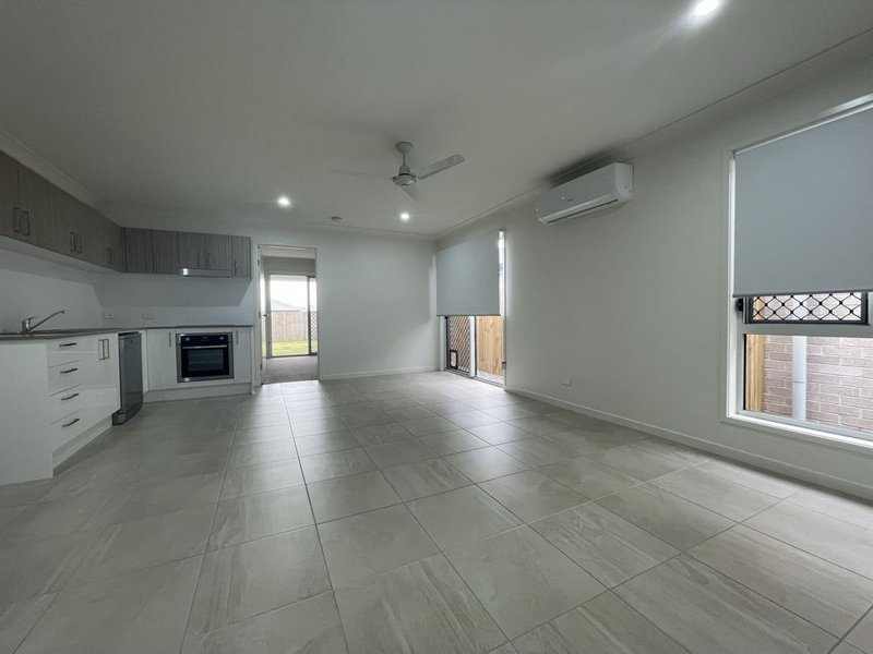 Photo - 12B Dakota Place, Burpengary East QLD 4505 - Image 4