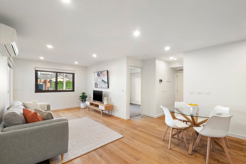 Photo - 1/2C Walsh Street, Ormond VIC 3204 - Image 3