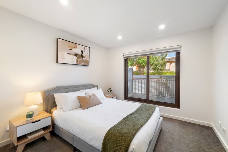Photo - 1/2C Walsh Street, Ormond VIC 3204 - Image 5