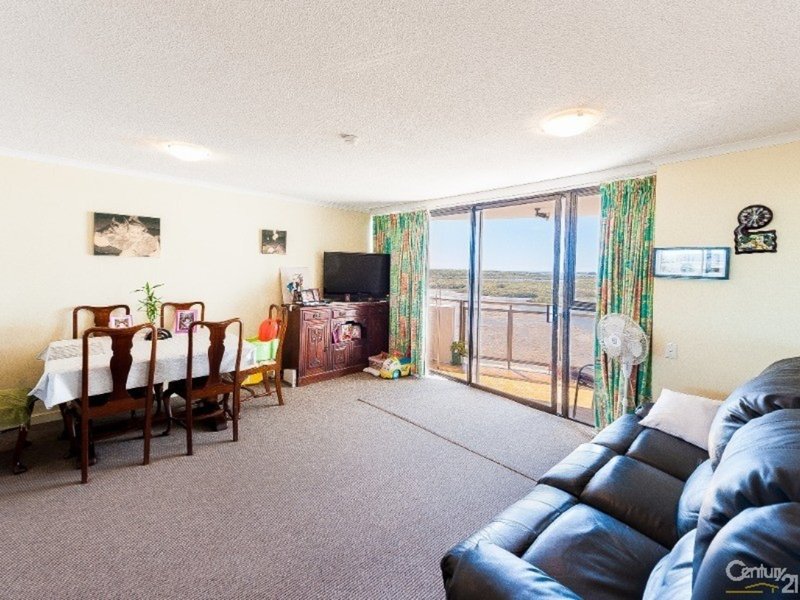 Photo - 12D 120-122 Duporth Avenue, Maroochydore QLD 4558 - Image 3