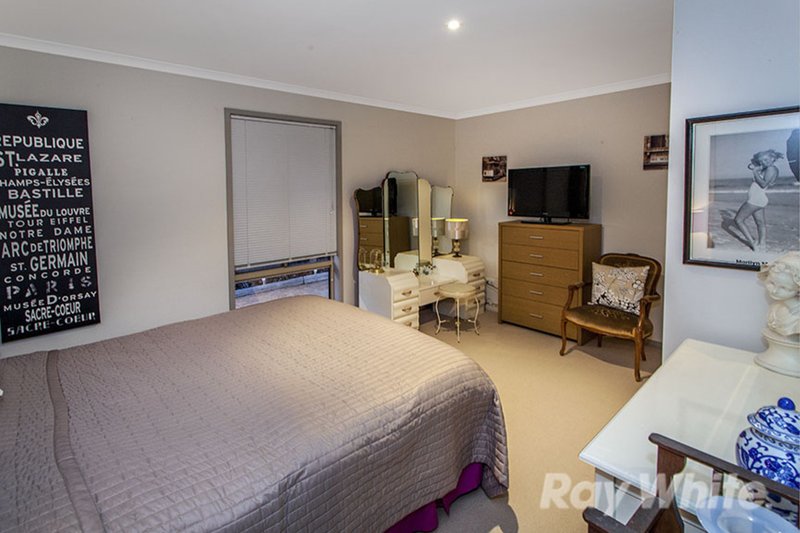 Photo - 1/2D Charnfield Crescent, Noble Park VIC 3174 - Image 12