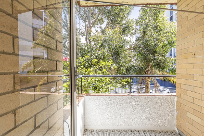 Photo - 12D/66 Great Eastern Highway, Rivervale WA 6103 - Image 6